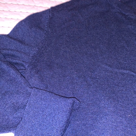 ✨ SALE 2/$15 ✨ GAP| fitted button cardigan - Picture 4 of 6